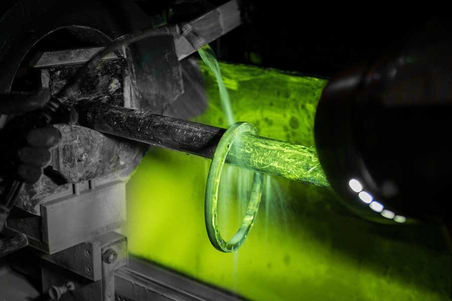 What is a Magnetic Particle Crack Detection Device? (MPI Testing Method)